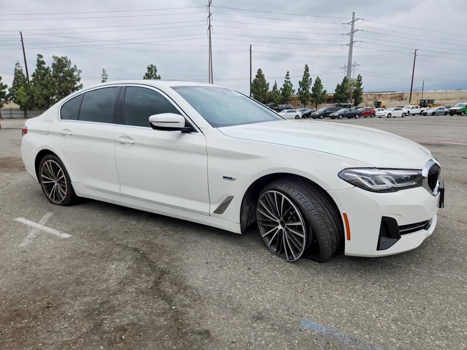 2022 BMW 5er VIN WBA13AG08NCJ24883 COPART salvage auction — FRONT END, CA - SALVAGE CERTIFICATE, sold $3,550 on 2026-07-30 (photo 4)