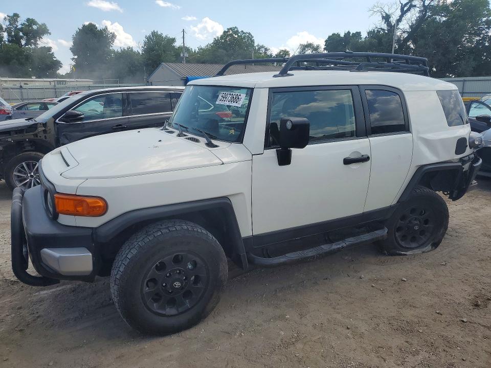 2013 Toyota Fj cruiser VIN JTEBU4BF9DK169252 COPART salvage auction — UNDERCARRIAGE, Ks - Cert Of Title-Salvage, sold $1,150 on 2026-07-27 (photo 1)