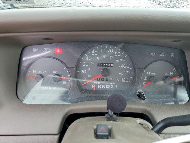2003 Mercury Grand marquis VIN 2MEFM74W43X686019 COPART salvage auction — FRONT END, PA - CERTIFICATE OF SALVAGE, sold $175 on 2026-07-28 (photo 9)