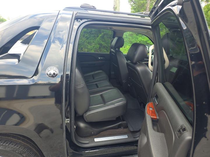 2013 Chevrolet Avalanche VIN 3GNTKGE76DG146093 COPART salvage auction — MINOR DENT/SCRATCHES, Ga - Certificate Of Title (P), sold $7,300 on 2026-07-27 (photo 6)