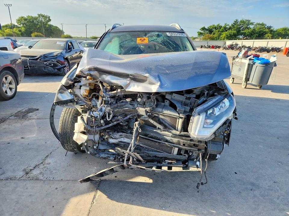 2018 Nissan Rogue VIN KNMAT2MT9JP561785 COPART salvage auction — FRONT END, Tx - Salvage Vehicle Title, sold $325 on 2026-07-23 (photo 5)