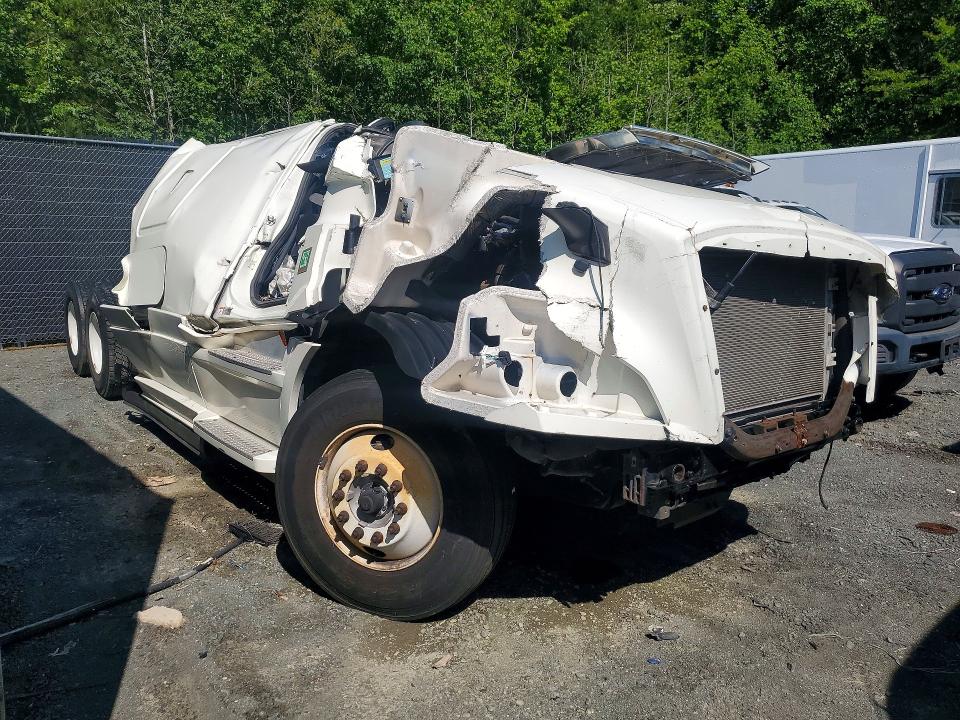 2022 Freightliner Cascadia 126 VIN 3AKJHHDR5NSNN8319 COPART salvage auction — ALL OVER, AZ - CERT OF TITLE - SALVAGE, sold $12,200 on 2026-07-30 (photo 4)