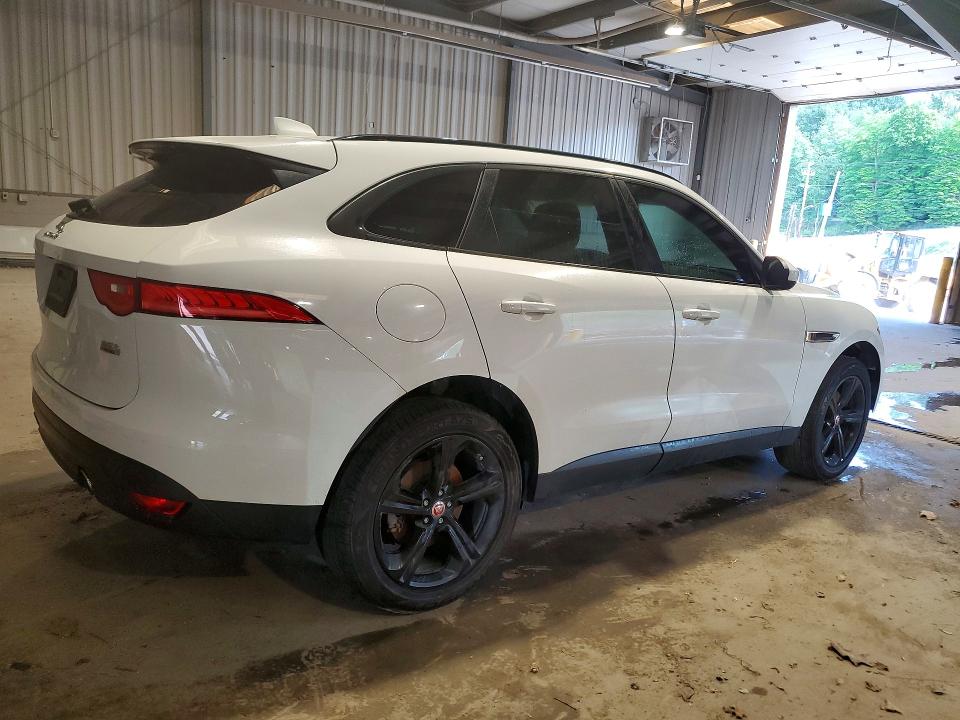 2017 Jaguar F-pace VIN SADCJ2BV8HA884228 COPART salvage auction — MECHANICAL, Ga - Certificate Of Title, sold $1,050 on 2026-07-22 (photo 3)
