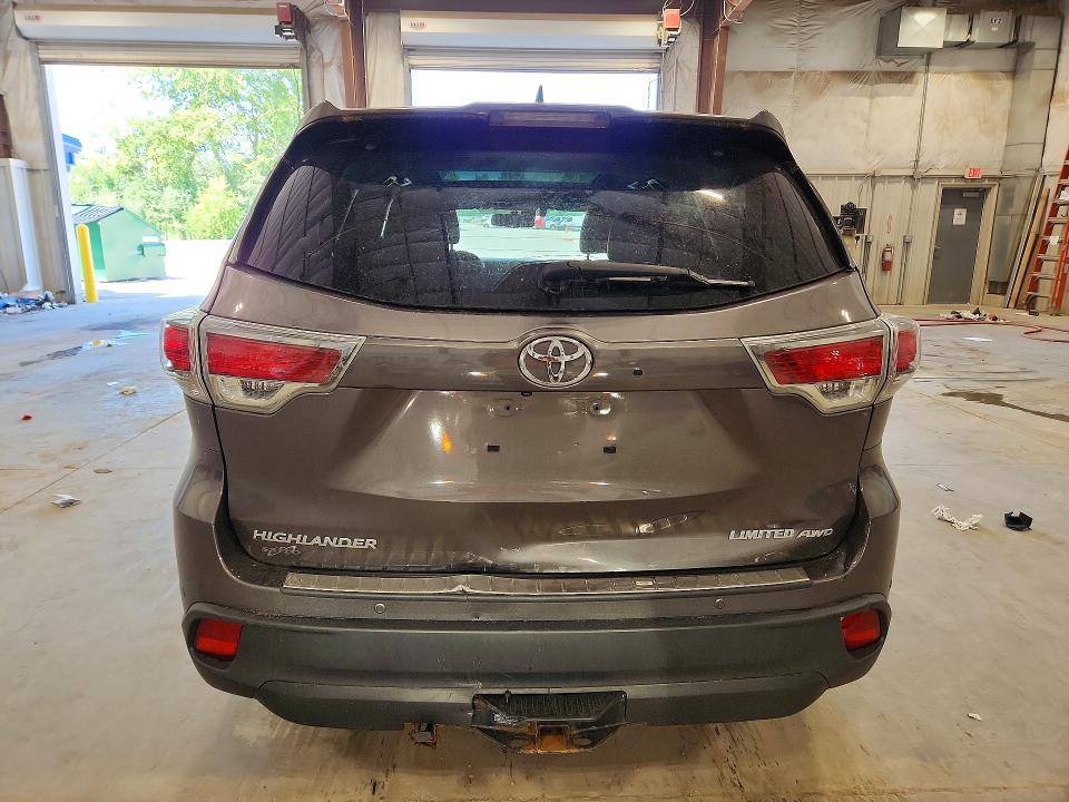2016 Toyota Highlander VIN 5TDDKRFH7GS293853 COPART salvage auction — FRONT END, Wi - Certificate Of Title, sold $300 on 2026-07-29 (photo 6)