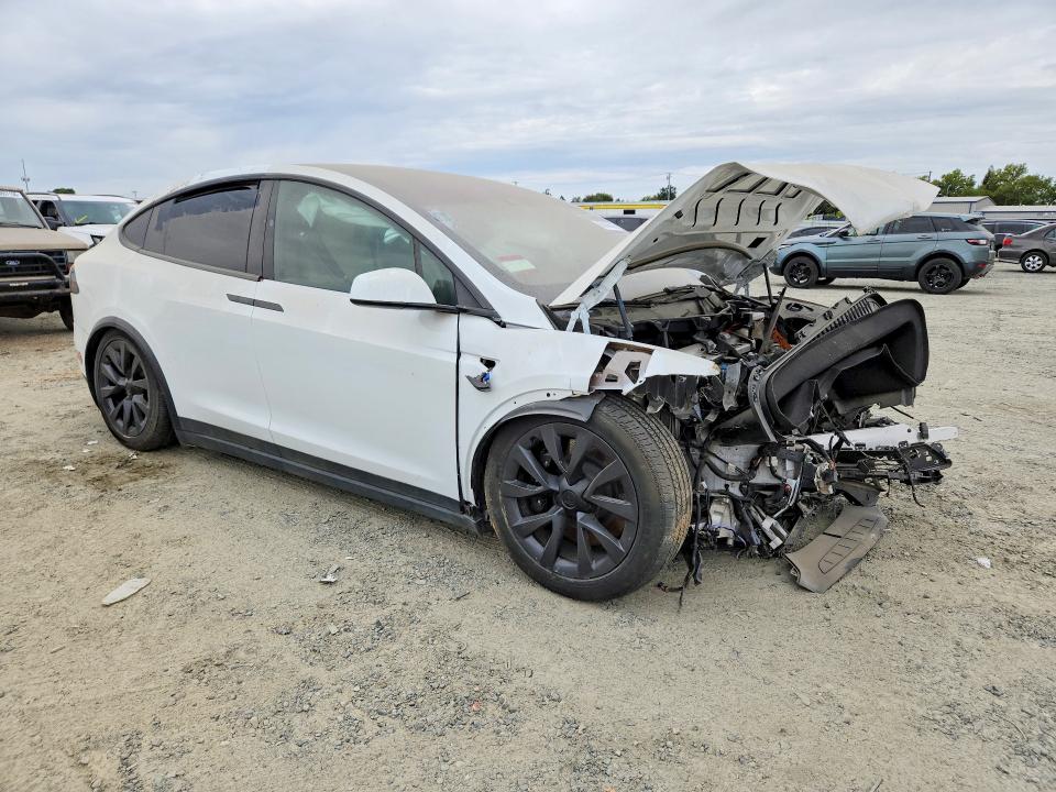 2024 Tesla Model x VIN 7SAXCBE58RF440202 COPART salvage auction — FRONT END, CA - SALVAGE CERTIFICATE, sold $15,800 on 2026-07-23 (photo 4)