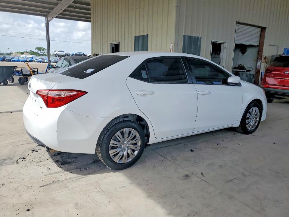 2017 Toyota Corolla VIN 5YFBURHE5HP593387 COPART salvage auction — MINOR DENT/SCRATCHES, Fl - Certificate Of Title, sold $3,900 on 2026-08-01 (photo 3)