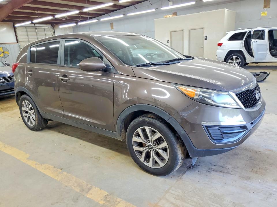 2015 Kia Sportage VIN KNDPBCAC3F7720850 COPART salvage auction — MECHANICAL, NC - DEALER ONLY CLEAN TITLE, sold $975 on 2026-07-27 (photo 4)