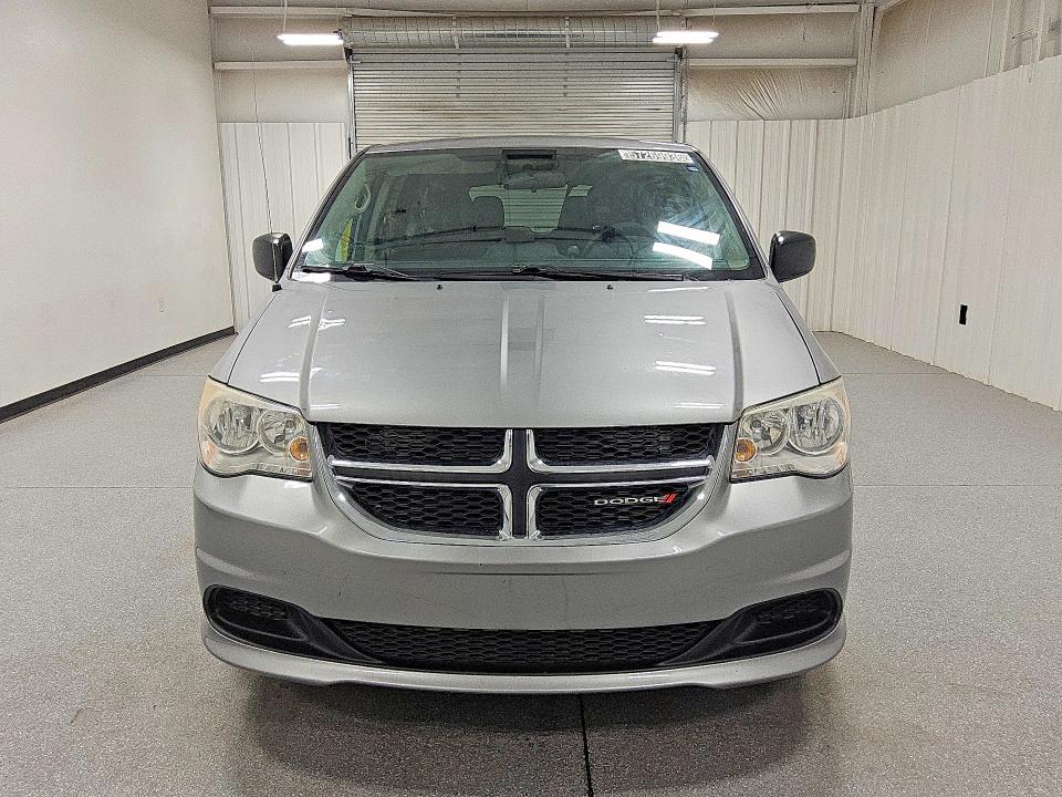2016 Dodge Grand caravan VIN 2C4RDGBG1GR264746 COPART salvage auction — NORMAL WEAR, AZ - CERTIFICATE OF TITLE, sold $925 on 2026-07-23 (photo 5)