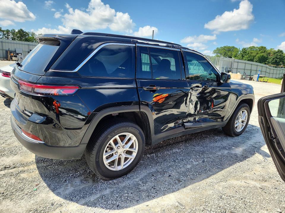 2025 Jeep Cherokee VIN 1C4RJGAG8SC370896 COPART salvage auction — SIDE, GA - CERTIFICATE OF TITLE, sold $18,200 on 2026-07-28 (photo 3)