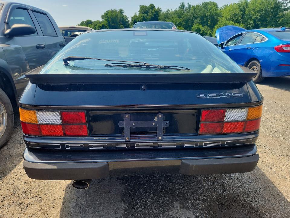 1988 Porsche 924 VIN WP0AA0928JN451591 COPART salvage auction — FRONT END, CT - CERTIFICATE OF TITLE (P), sold $4,400 on 2026-07-23 (photo 6)