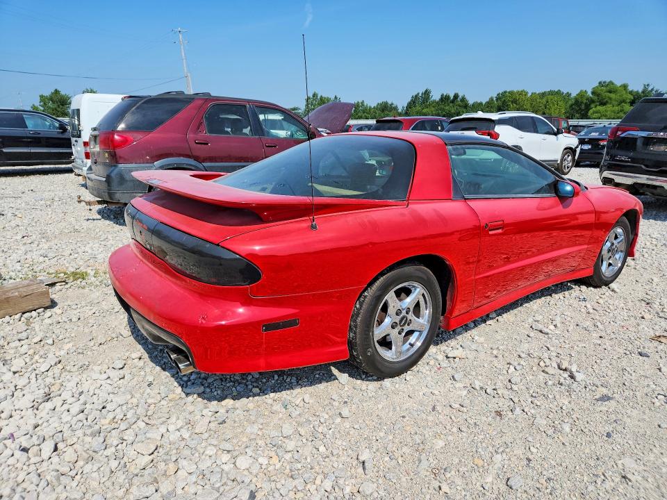 1994 Pontiac Firebird VIN 2G2FV22P7R2206000 COPART salvage auction — NORMAL WEAR, MI - DEALER ONLY CLEAN TITLE, sold $1,350 on 2026-07-21 (photo 3)