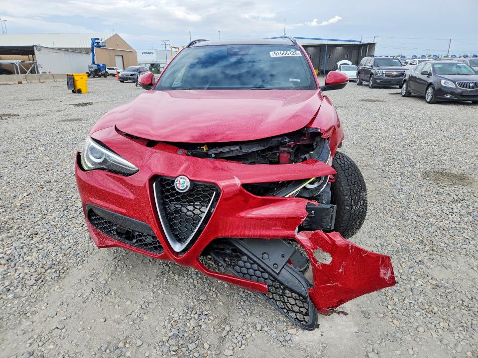 2022 Alfa romeo Stelvio VIN ZASPAKBN2N7D37744 COPART salvage auction — FRONT END, Co - Public - Salvage Title, sold $9,700 on 2026-08-04 (photo 5)