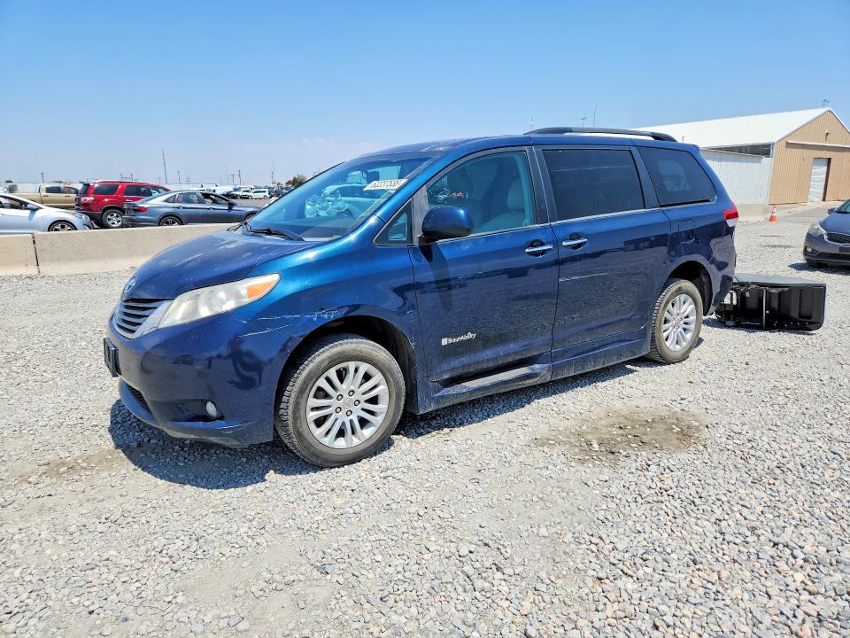 2012 Toyota Sienna VIN 5TDYK3DC6CS240187 — COPART salvage auction photo