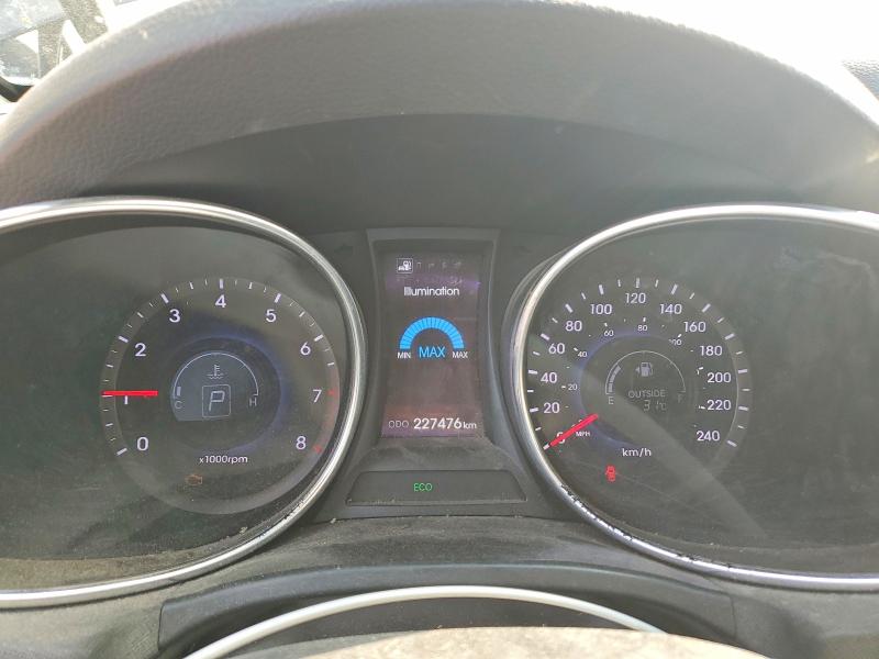 2013 Hyundai Santa fe VIN 5XYZUDLA2DG086760 COPART salvage auction — SIDE, On - Permit No Brand - Unfit, sold $3,250 on 2026-07-16 (photo 9)