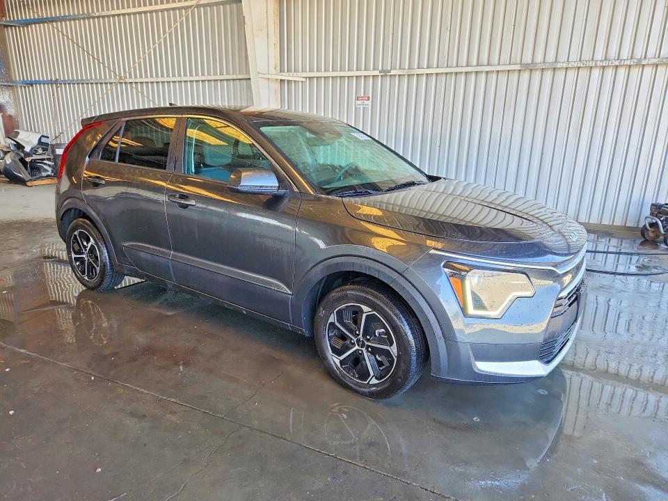 2026 Kia Niro VIN KNDCP3LE1T5340587 COPART salvage auction — MECHANICAL, CA - CERTIFICATE OF TITLE, sold $9,200 on 2026-07-20 (photo 4)