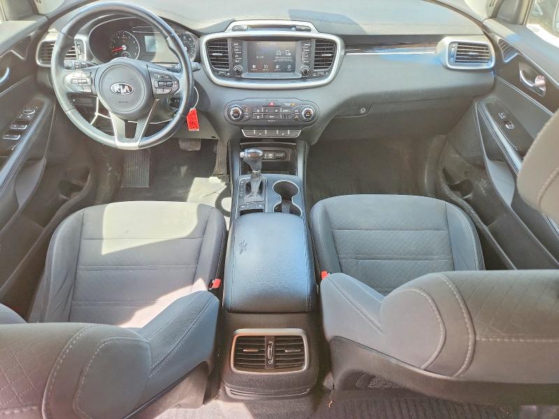 2018 Kia Sorento VIN 5XYPG4A33JG338336 COPART salvage auction — MINOR DENT/SCRATCHES, Tx - Certificate Of Title, sold $2,500 on 2026-07-09 (photo 8)