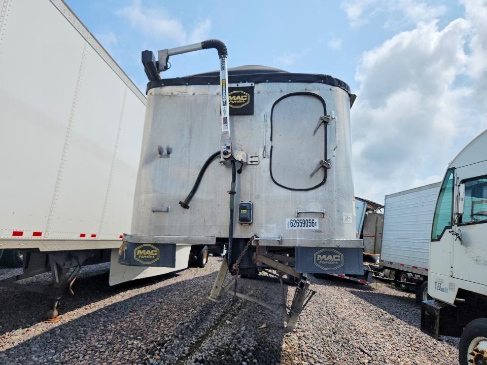 2016 Mac Unknown VIN 5MADN3920GC035826 COPART salvage auction — ROLLOVER, NE - CERT OF TITLE-SALVAGE, sold $2,800 on 2026-08-27 (photo 5)