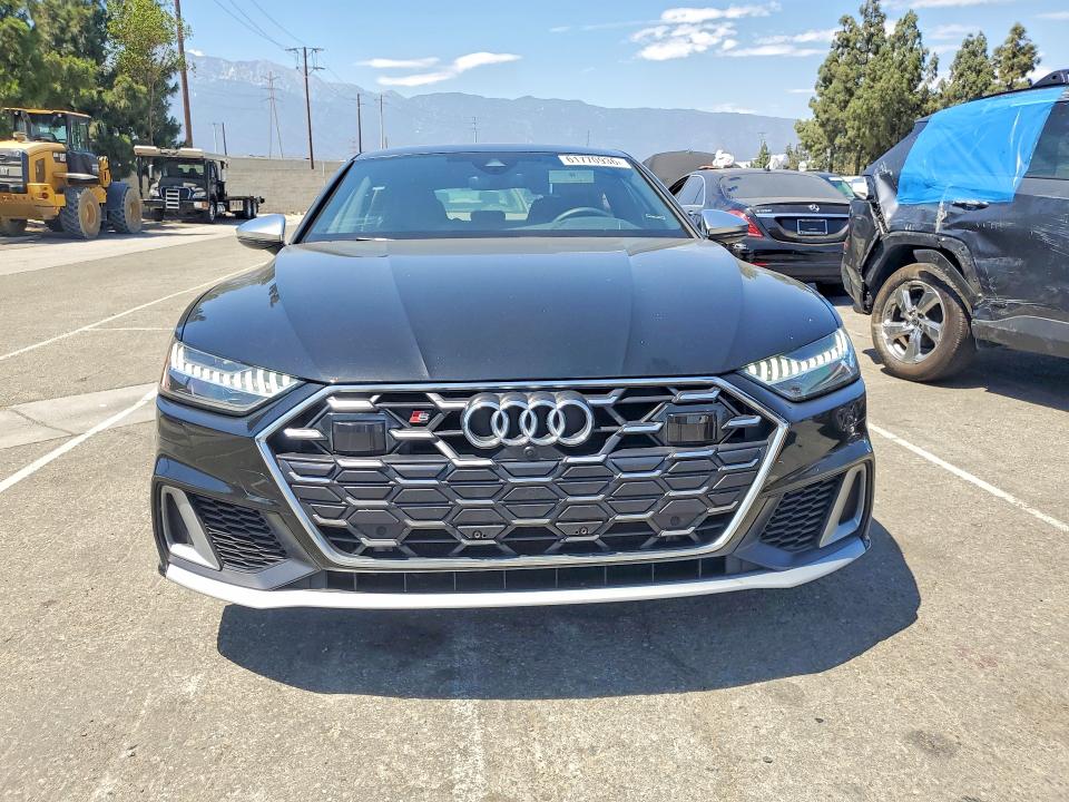 2024 Audi S7 VIN WAUSFBF28RN010879 COPART salvage auction — REAR END, Salvage Title, sold $28,750 on 2026-09-03 (photo 5)