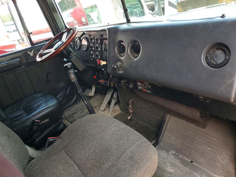 1993 International 9000-series VIN 2HSFBMZR9PC070345 COPART salvage auction — NORMAL WEAR, Ok - Certificate Of Title, sold $4,300 on 2026-07-07 (photo 5)
