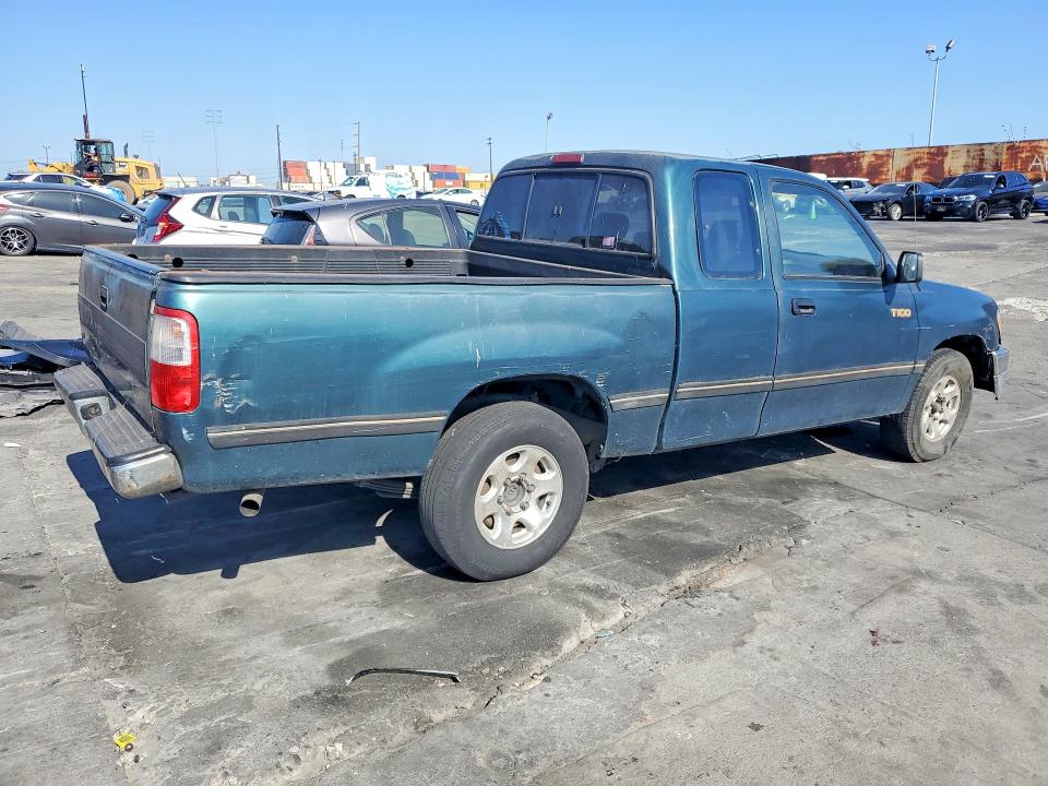 1997 Toyota T100 VIN JT4TN14D2V0038726 COPART salvage auction — MINOR DENT/SCRATCHES, CA - DIS/DLR/EXP ONLY CLEAN TITLE, sold $500 on 2026-07-29 (photo 3)