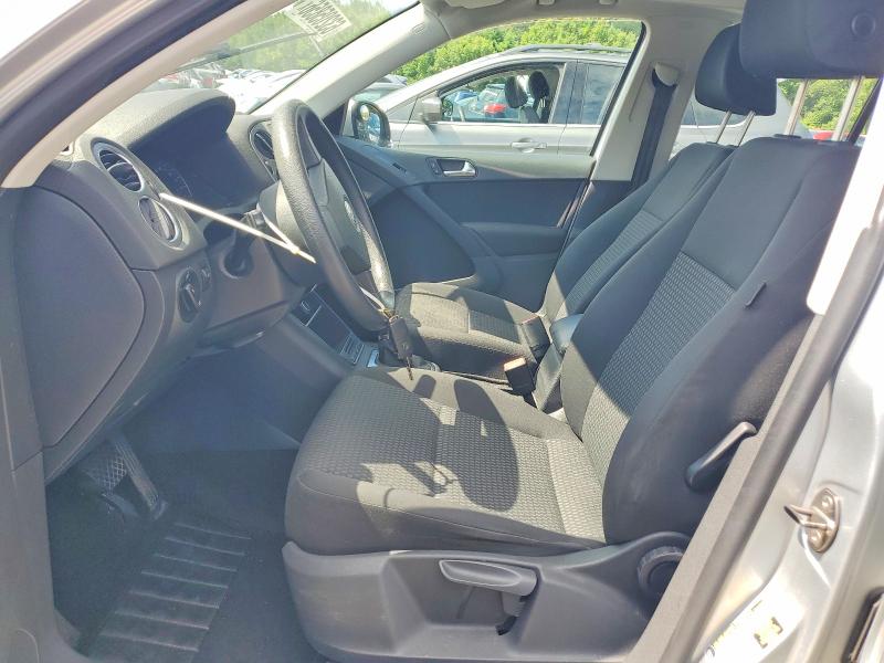 2010 Volkswagen Tiguan VIN WVGBV7AX1AW516456 COPART salvage auction — FRONT END, Ma - Cert Of Title-Reconstrctd Coll, sold $400 on 2026-08-14 (photo 7)