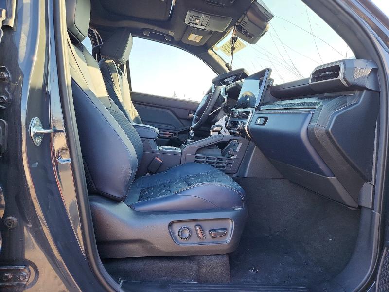 2026 Toyota 4runner VIN JTEVB5BR5T5029604 COPART salvage auction — FRONT END, MO - DIS/DLR/EXP ONLY SALVAGE TITLE, sold $24,200 on 2026-07-20 (photo 7)