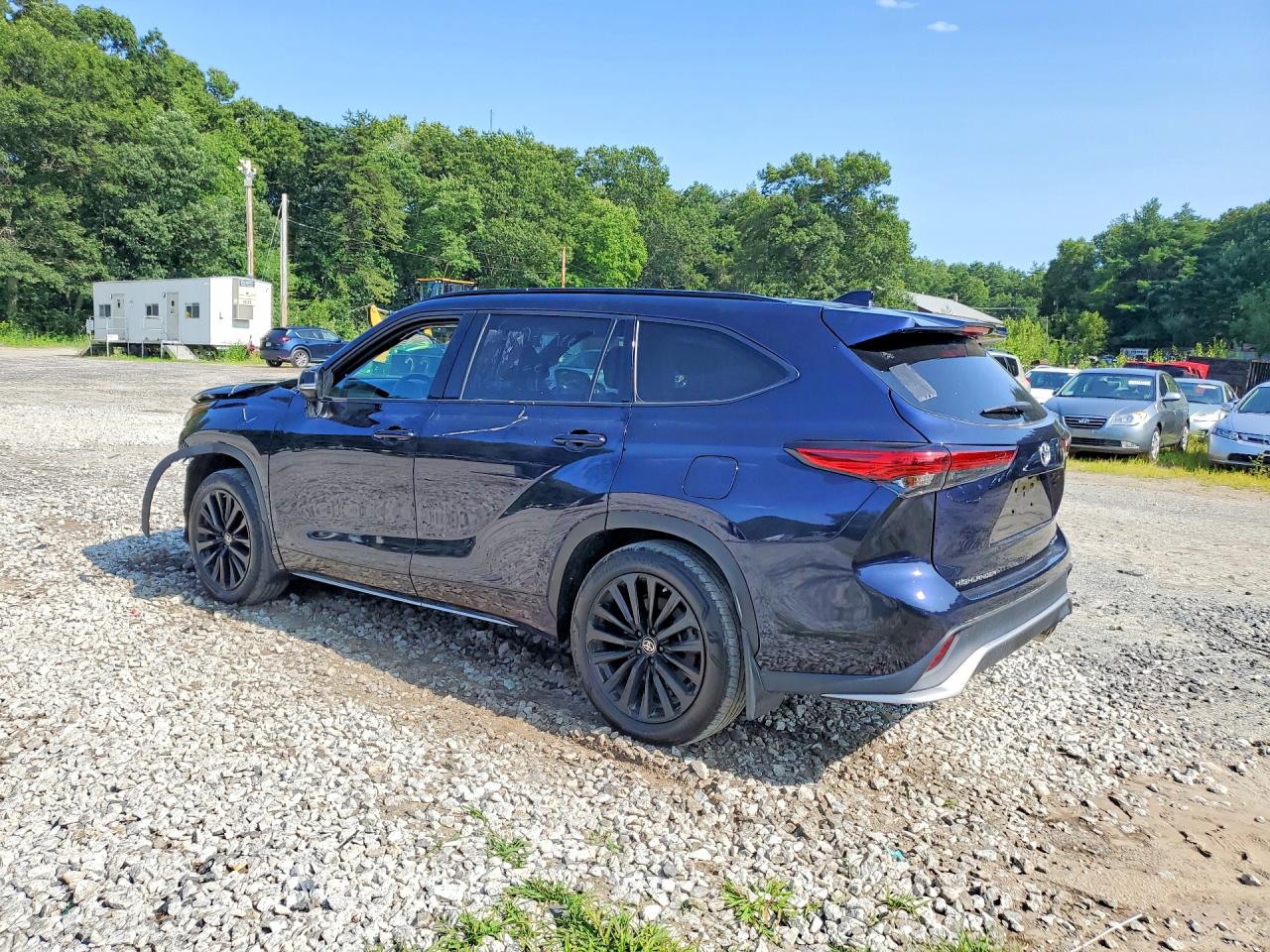 2023 Toyota Highlander VIN 5TDKDRBH0PS512837 COPART salvage auction — Front End, NY - CERTIFICATE OF TITLE, sold $19,600 on 2026-08-25 (photo 2)
