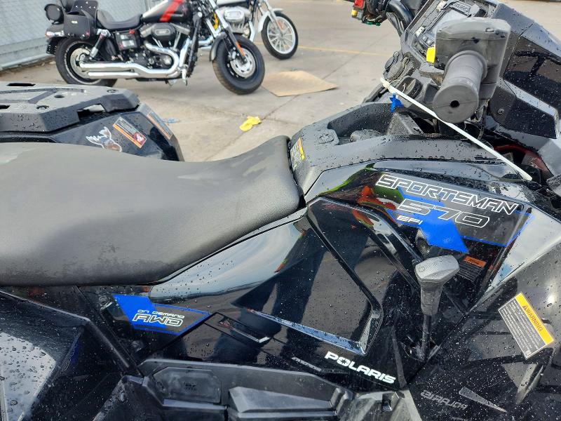 2022 Polaris Sportsman VIN 4XASHY572NA159679 COPART salvage auction — FRONT END, Co - Certificate Of Title, sold $4,050 on 2026-08-17 (photo 5)