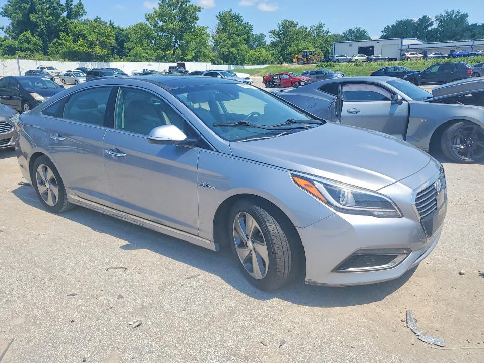 2016 Hyundai Sonata VIN KMHE34L16GA020763 COPART salvage auction — MECHANICAL, Mo - Certificate Of Title, sold $900 on 2026-07-17 (photo 4)