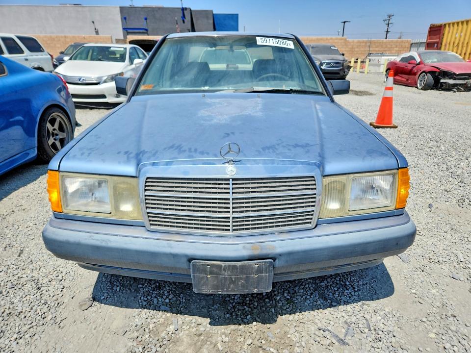 1989 Mercedes-benz 190 VIN WDBDA29D3KF624910 COPART salvage auction — NORMAL WEAR, CA - DIS/DLR/EXP ONLY CLEAN TITLE, sold $4,500 on 2026-07-29 (photo 5)