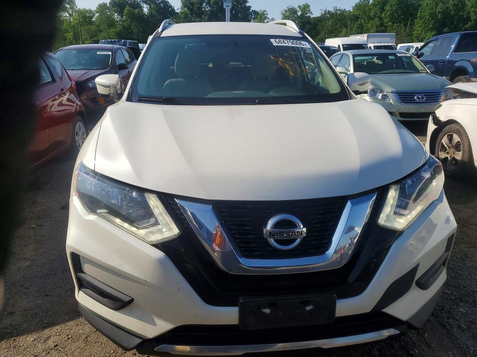 2017 Nissan Rogue VIN JN8AT2MV5HW255902 COPART salvage auction — MINOR DENT/SCRATCHES, Ct - Certificate Of Title, sold $1,450 on 2026-07-24 (photo 5)