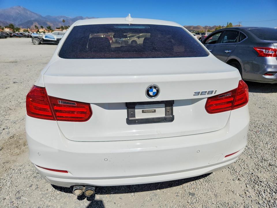 2014 BMW 3er VIN WBA3C1C50EK113862 COPART salvage auction — UNDERCARRIAGE, Ca - Salvage Certificate, sold $925 on 2026-07-15 (photo 6)