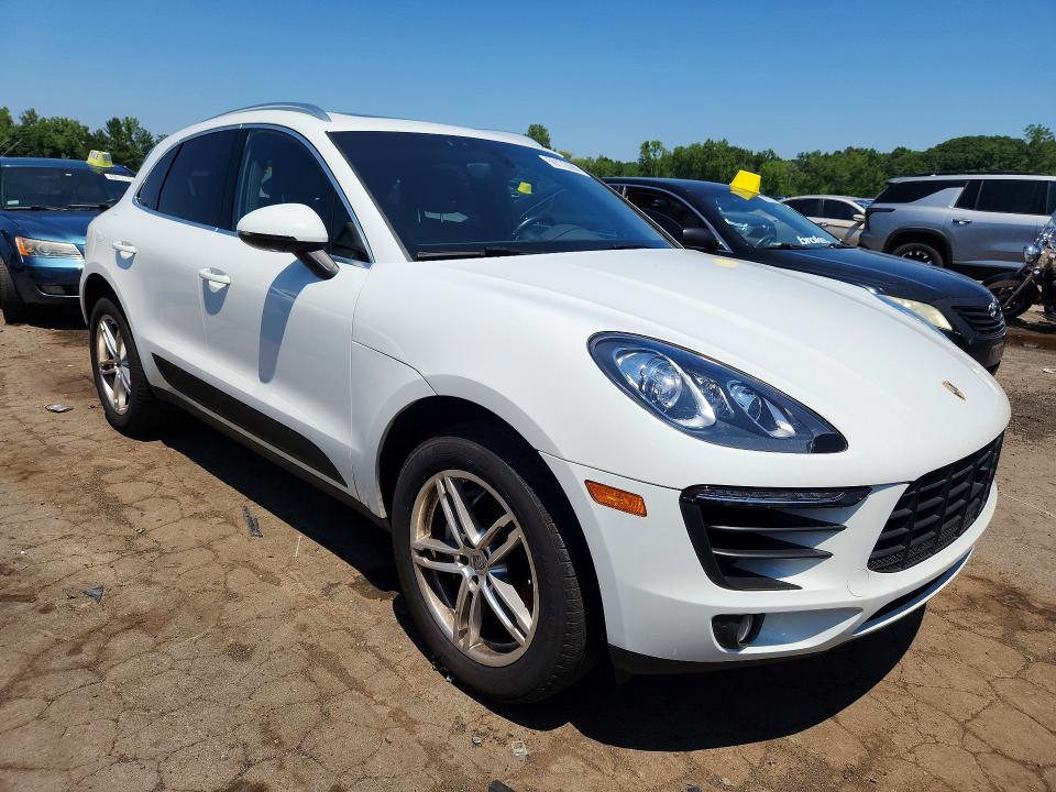 2016 Porsche Macan VIN WP1AB2A50GLB45339 COPART salvage auction — REAR END, Ct - Cert Of Title-Salvage, sold $8,300 on 2026-07-14 (photo 4)