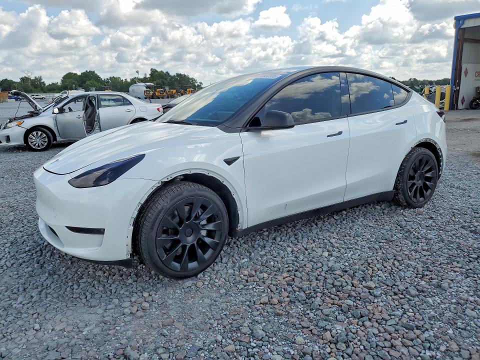 2023 Tesla Model y VIN 7SAYGDEE4PF608631 — COPART salvage auction photo