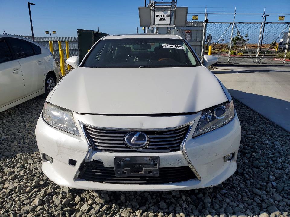 2015 Lexus ES VIN JTHBW1GG5F2095974 COPART salvage auction — REAR END, Salvage Title, sold $3,100 on 2026-07-23 (photo 5)