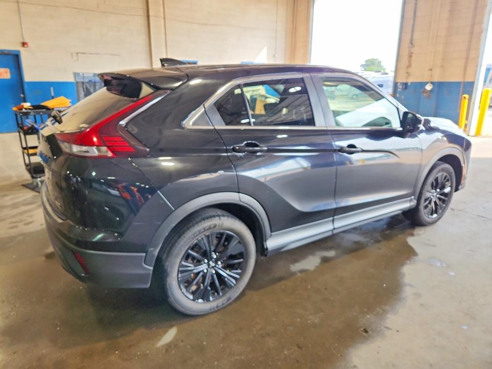 2022 Mitsubishi Eclipse cross VIN JA4ATVAA1NZ061211 COPART salvage auction — MECHANICAL, FL - CERTIFICATE OF TITLE, sold $2,950 on 2026-07-27 (photo 3)