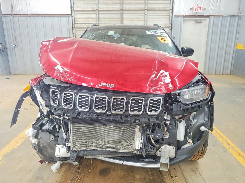 2025 Jeep VIN 3C4NJDCN4ST552897 COPART salvage auction — FRONT END, Tx - Dealer Only Non-Repairable, sold $5,600 on 2026-07-21 (photo 5)