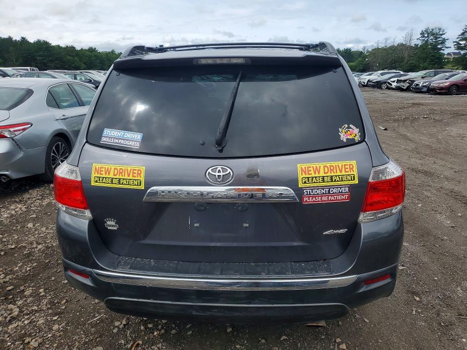 2013 Toyota Highlander VIN 5TDBK3EH5DS265535 COPART salvage auction — FRONT END, Md - Cert Of Salvage > 75% Damage, sold $4,250 on 2026-07-20 (photo 6)