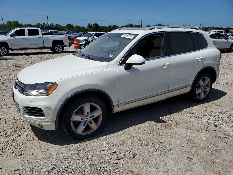 2012 Volkswagen Touareg VIN WVGFK9BPXCD005038 COPART salvage auction — MECHANICAL, TX - CERTIFICATE OF TITLE, sold $675 on 2026-07-27 (photo 1)