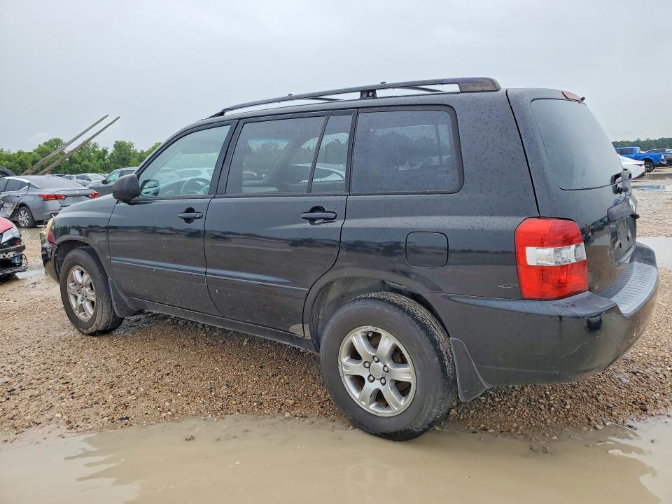 2005 Toyota Highlander VIN JTEGP21AX50070007 COPART salvage auction — MINOR DENT/SCRATCHES, TX - CERTIFICATE OF TITLE, sold $1,150 on 2026-07-31 (photo 2)