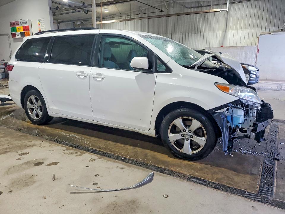 2017 Toyota Sienna VIN 5TDKZ3DC0HS845329 COPART salvage auction — FRONT END, Pa - Certificate Of Salvage, sold $3,850 on 2026-07-27 (photo 4)