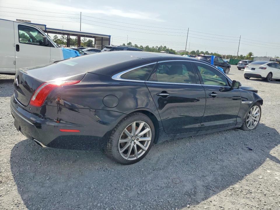 2011 Jaguar Xj VIN SAJWA2GB8BLV01845 COPART salvage auction — FRONT END, Fl - Cert Of Title Slvg Rebuildable, sold $350 on 2026-07-31 (photo 3)