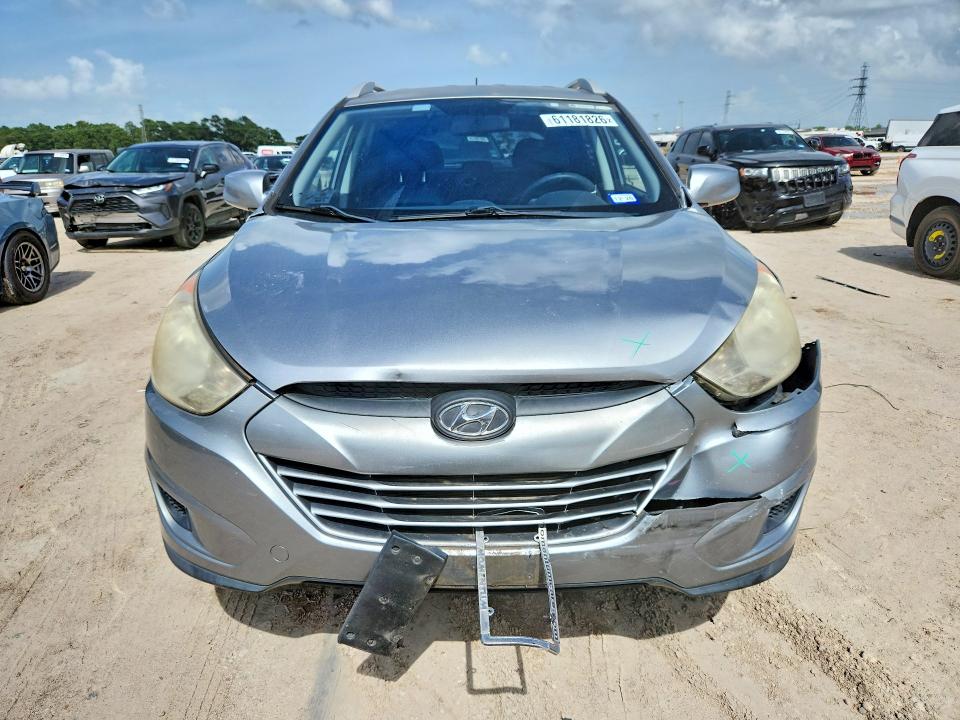 2011 Hyundai Tucson VIN KM8JU3AC8BU147726 COPART salvage auction — FRONT END, Tx - Salvage Vehicle Title, sold $1,000 on 2026-07-21 (photo 5)