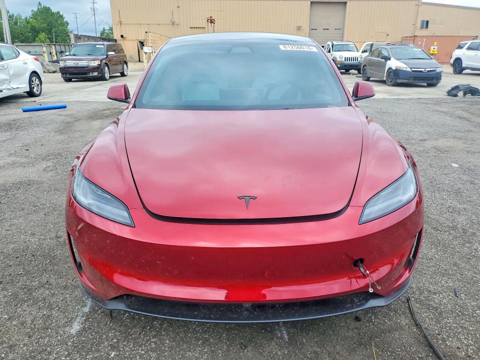 2026 Tesla Model 3 VIN 5YJ3E1ET8TF194838 COPART salvage auction — SIDE, Sc - Cert Of Title-Salvage, sold $27,500 on 2026-09-11 (photo 5)