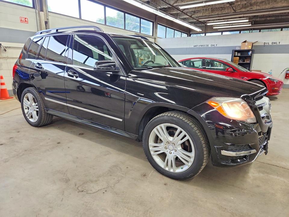 2015 Mercedes-benz Glk-klasse VIN WDCGG0EB3FG374486 COPART salvage auction — FRONT END, Il - Cert Of Title-Rebuilt, sold $2,400 on 2026-07-27 (photo 4)