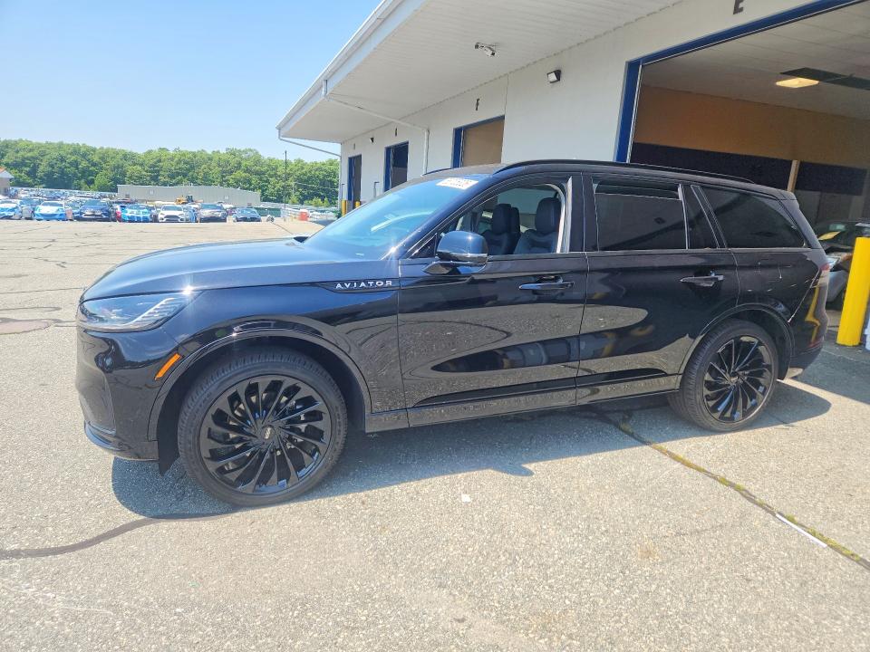 2026 Lincoln Aviator VIN 5LM5J7XC8TGL11255 — COPART salvage auction photo