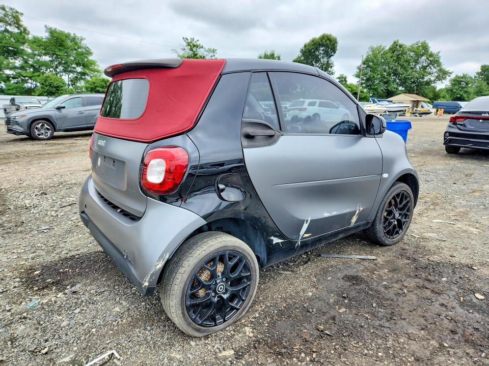 2019 Smart Fortwo VIN WMEFK9BA8KK393186 COPART salvage auction — MECHANICAL, Mt - Certificate Of Title, sold $2,500 on 2026-07-20 (photo 3)