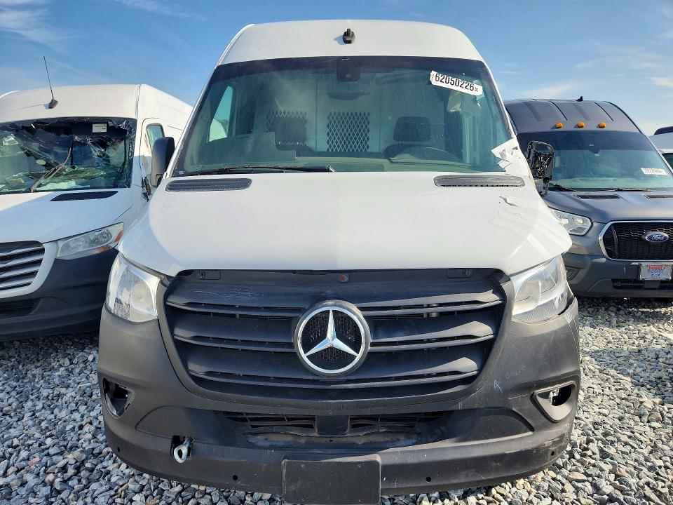 2023 Mercedes-benz Sprinter VIN W1Y40BHY9PT160812 COPART salvage auction — FRONT END, Pa - Cert Of Title, sold $3,300 on 2026-08-03 (photo 5)