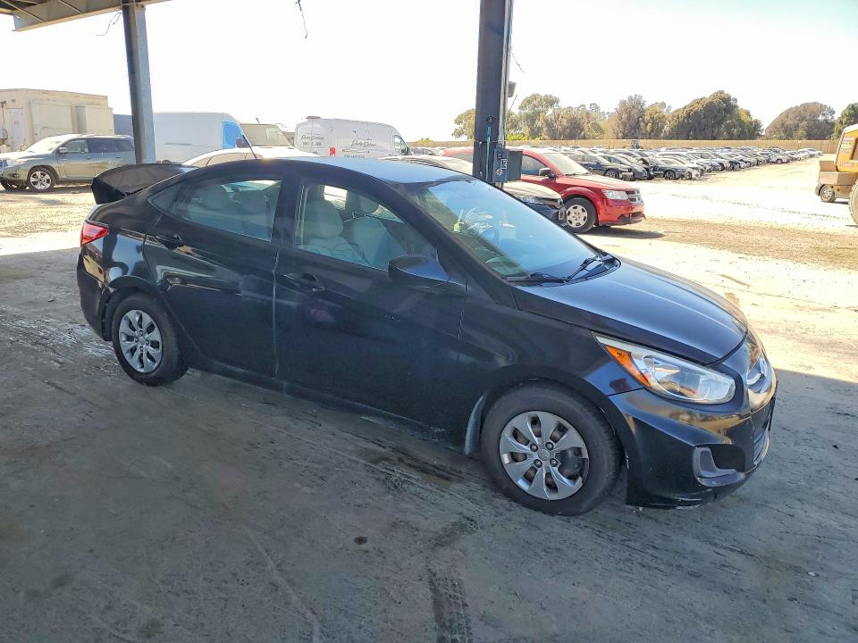 2017 Hyundai Accent VIN KMHCT4AEXHU170579 COPART salvage auction — MINOR DENT/SCRATCHES, Ca - Dis/Dlr/Exp Only Clean Title, sold $650 on 2026-07-28 (photo 4)