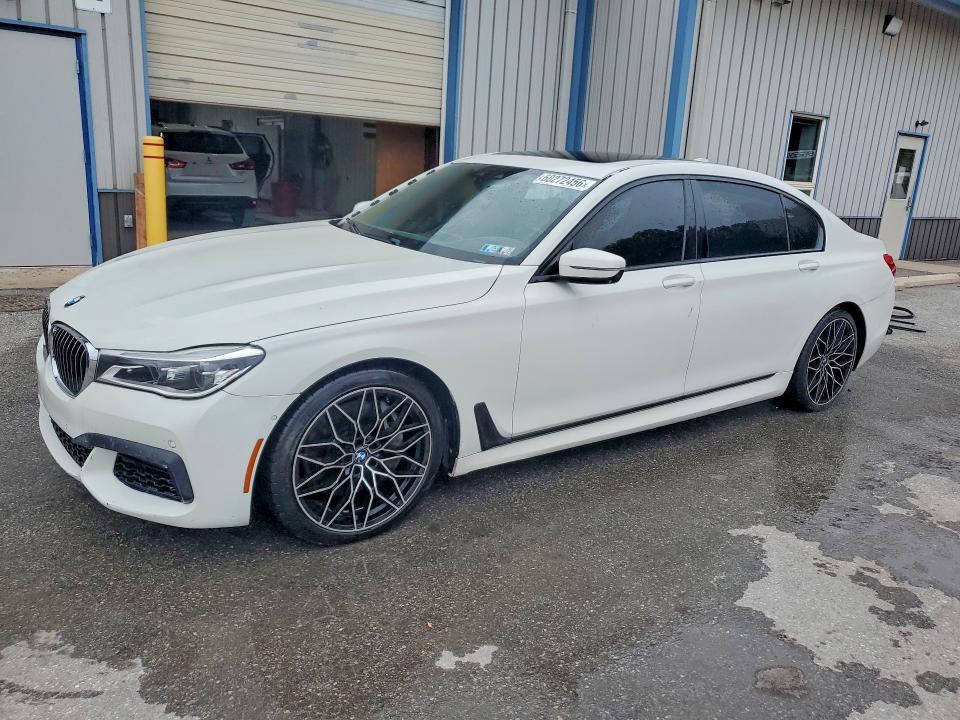 2018 BMW VIN WBA7F2C50JG423747 COPART salvage auction — MINOR DENT/SCRATCHES, Pa - Cert Of Title (P), sold $9,000 on 2026-07-20 (photo 1)